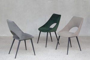 moderne-stolicky-barcelona